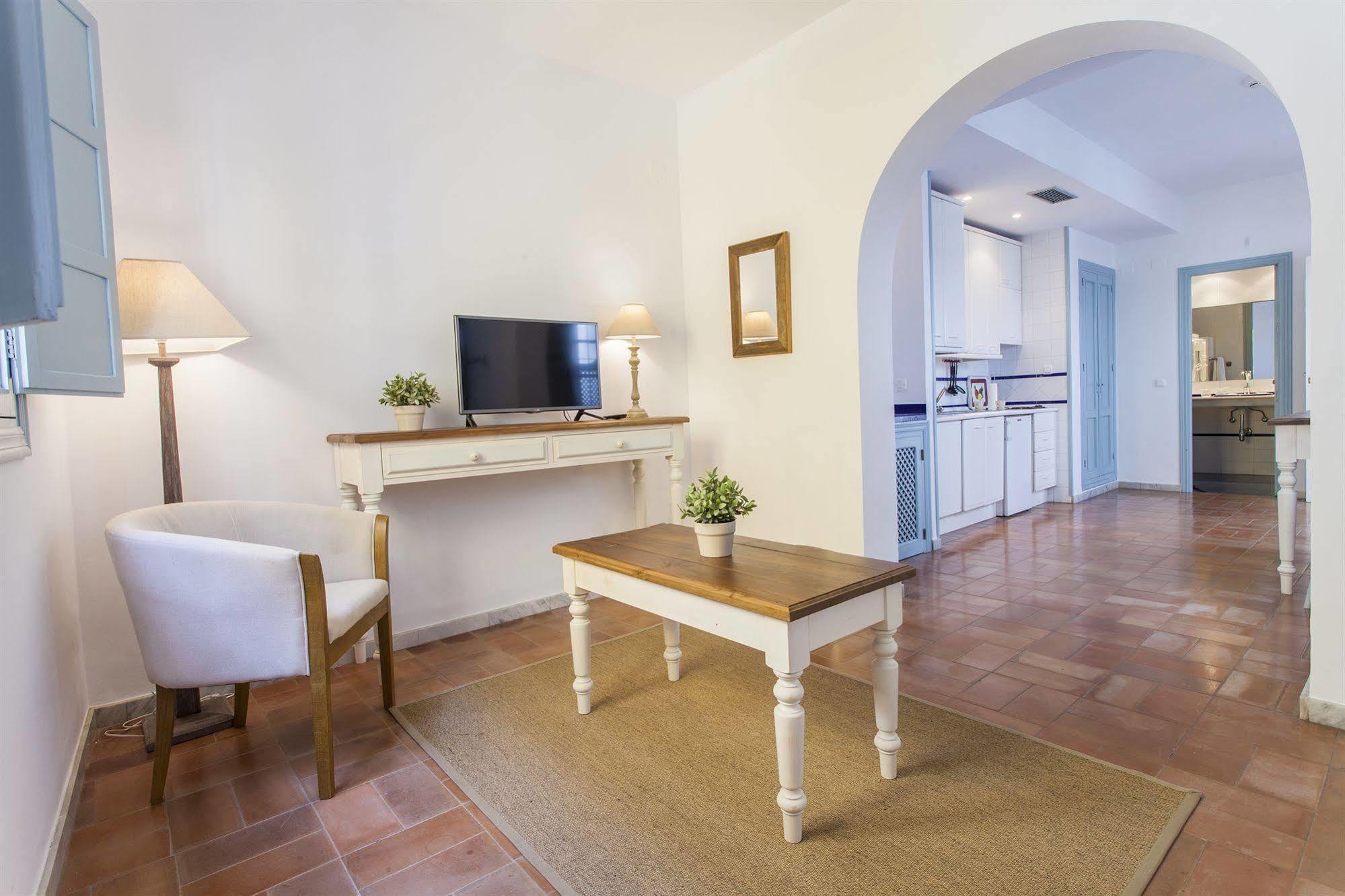 Apartamentos Suites Santa Cruz Sevilla Eksteriør billede