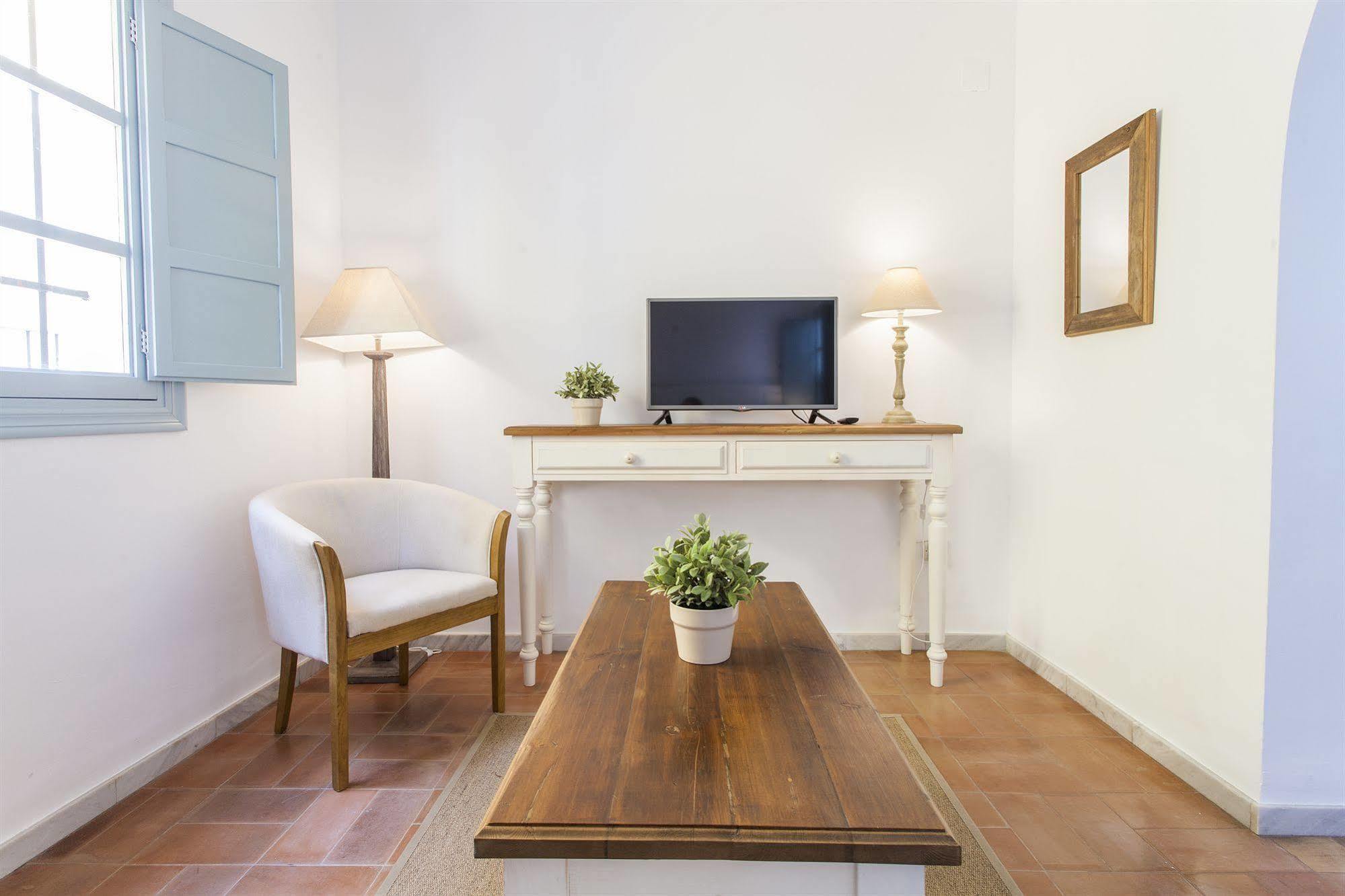 Apartamentos Suites Santa Cruz Sevilla Eksteriør billede