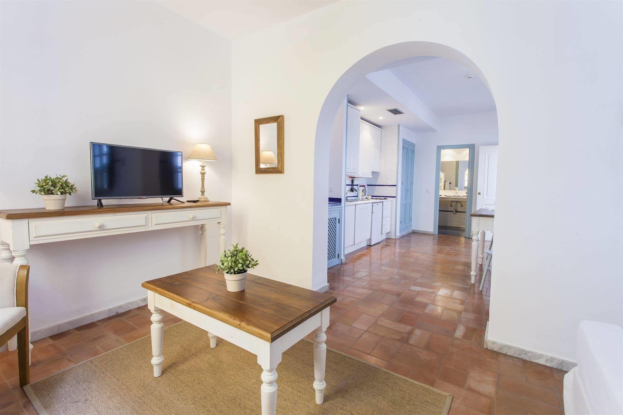 Apartamentos Suites Santa Cruz Sevilla Eksteriør billede