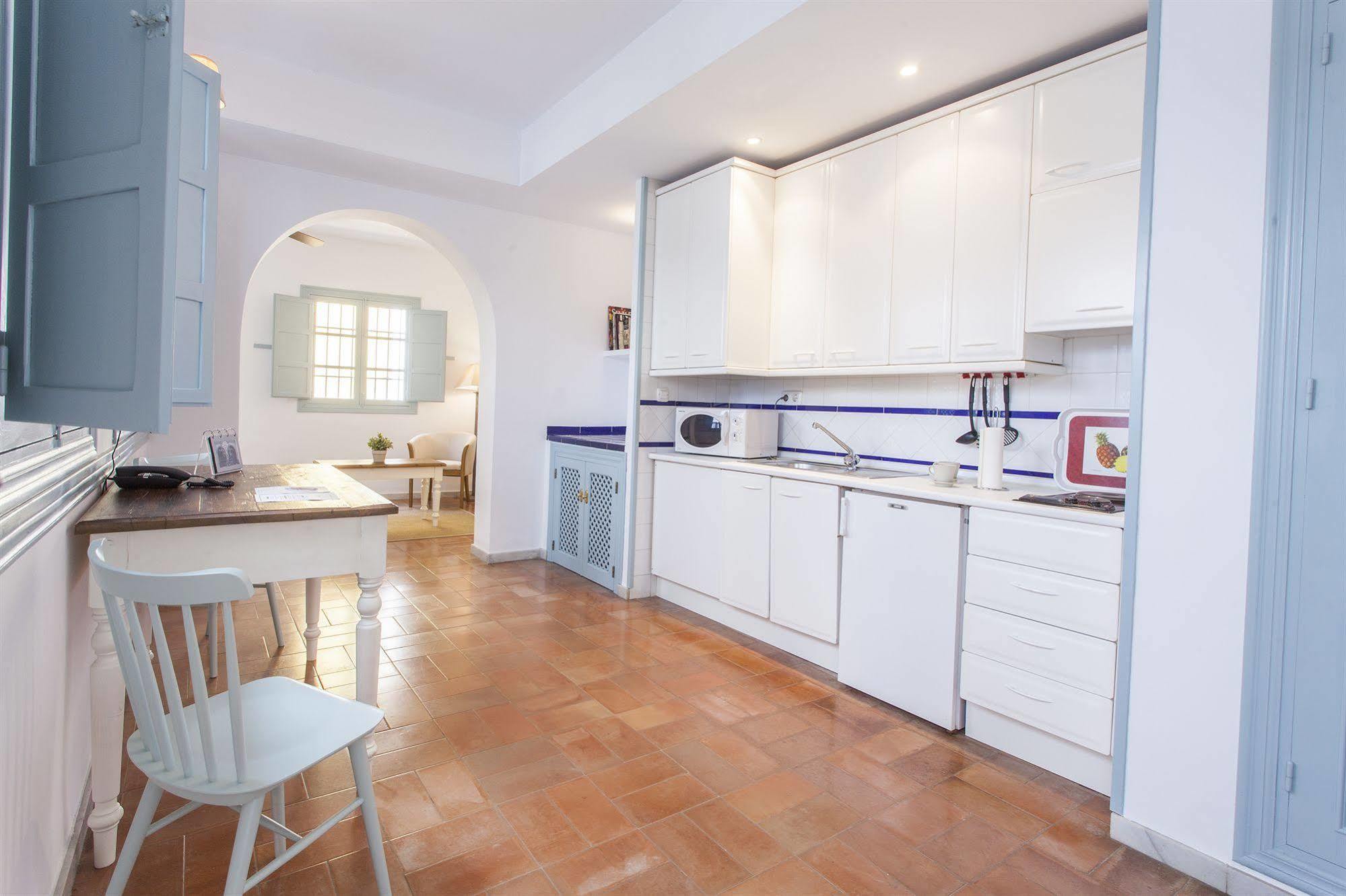 Apartamentos Suites Santa Cruz Sevilla Eksteriør billede